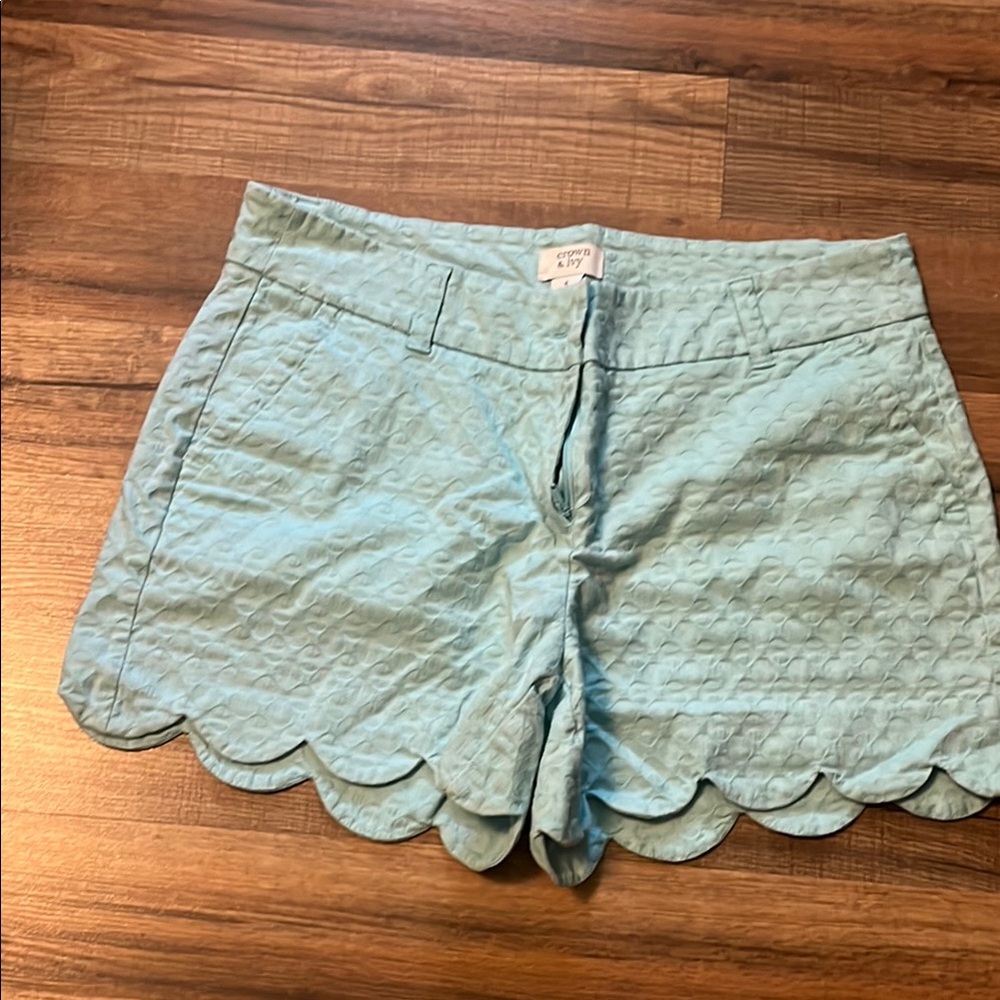 Crown & Ivy Blue High Waist Scalloped Hem Shorts